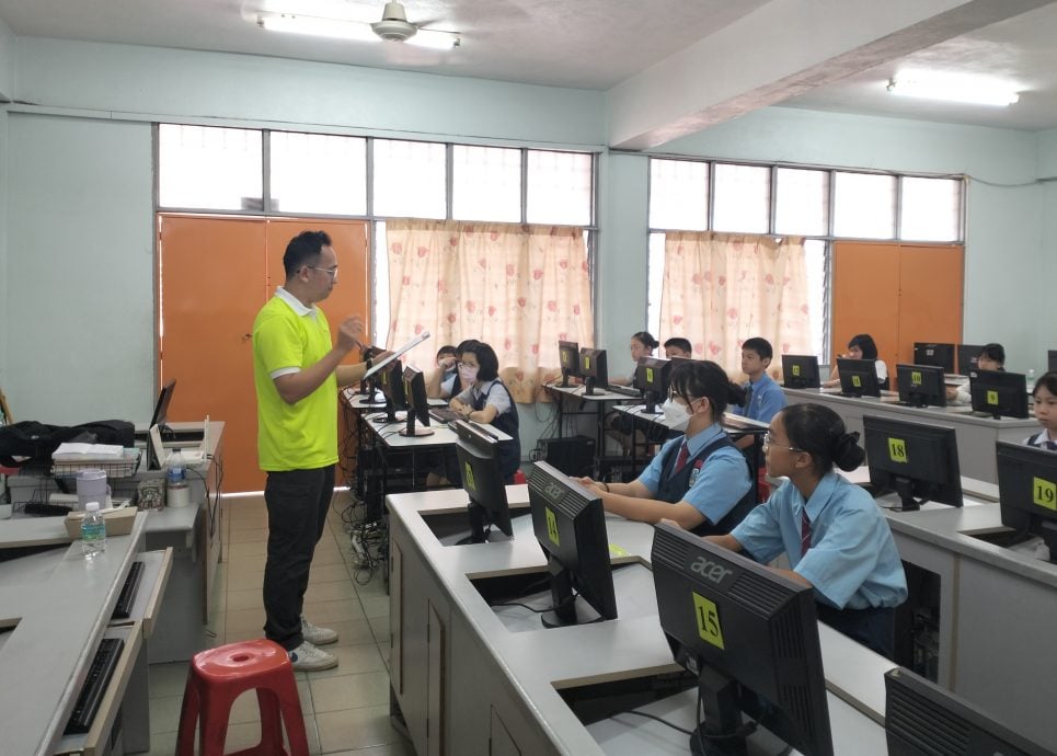 大都会/首届雪隆华小古诗比赛成功举行 各校优秀代表齐聚展现诗词实力