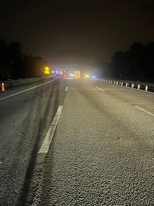 大都会:骑士超车撞罗里送命/1图