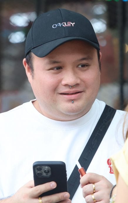 大都会/（主文）跟进香烟涨价／4图