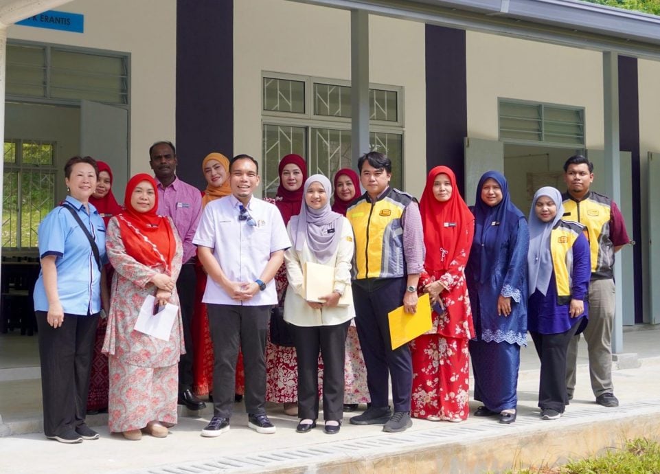 大都会/乌冷县17所中学IBS系统增课室工程完成/2图