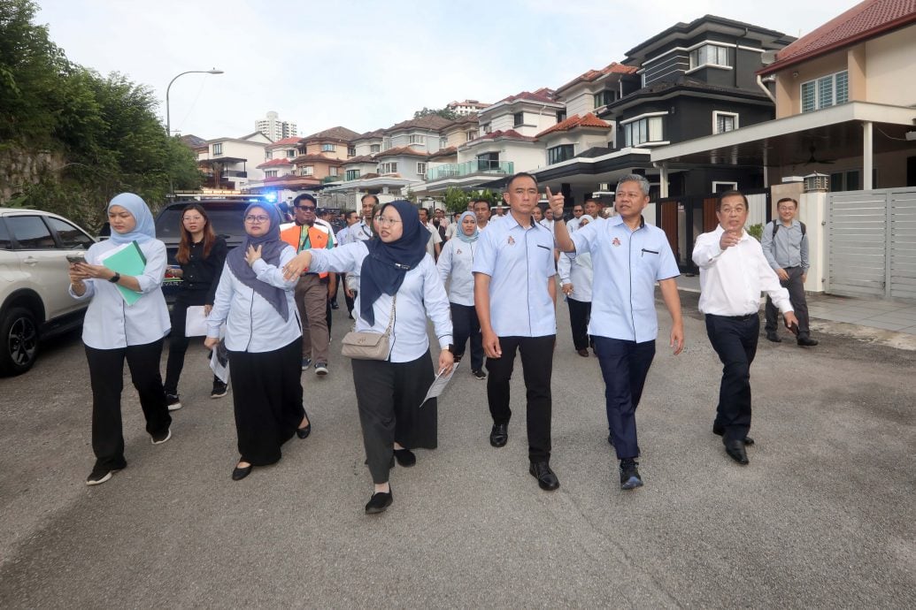 大都会/ME02头/陈国伟要求隆市长紧盯不合规格发展项目立即下停工令