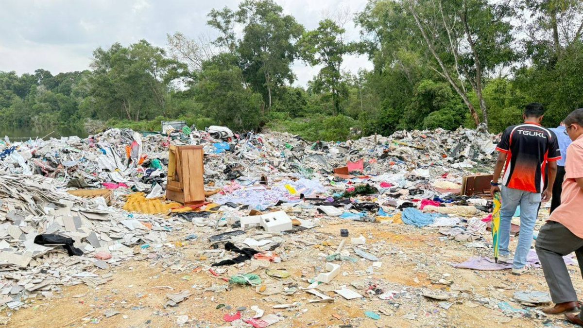 大都会/ME05头/李干民-赛城南露天焚烧