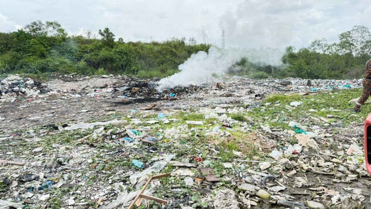 大都会/ME05头/李干民-赛城南露天焚烧