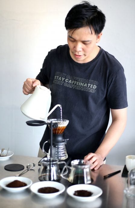 大霹雳封底主文／【怡保白咖啡】／三种风味小实验白咖啡百搭 显怡保多元咖啡文化