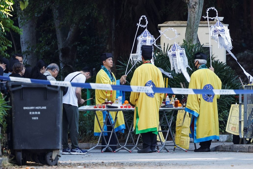 天下事 换文 警方再拘1男1女 关靖丰准保释