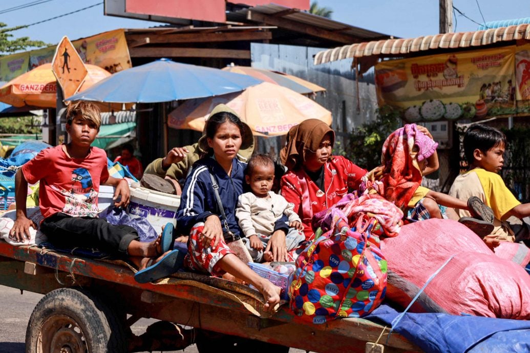  天下事 泰柬交战情势紧张　边境居民撤离、泰641所学校关闭