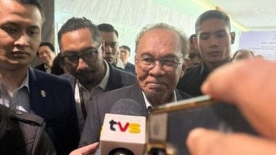 “内阁不会大改组” 安华周三公布赛夫鲁新身分