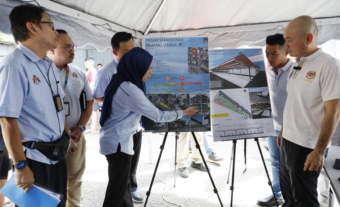 封面主文-大都会/3000万令吉巴刹重建计划遇阻滞 部分小贩不领情 或会启动小贩们秘密投票决定重建计划命运/11图(选下)