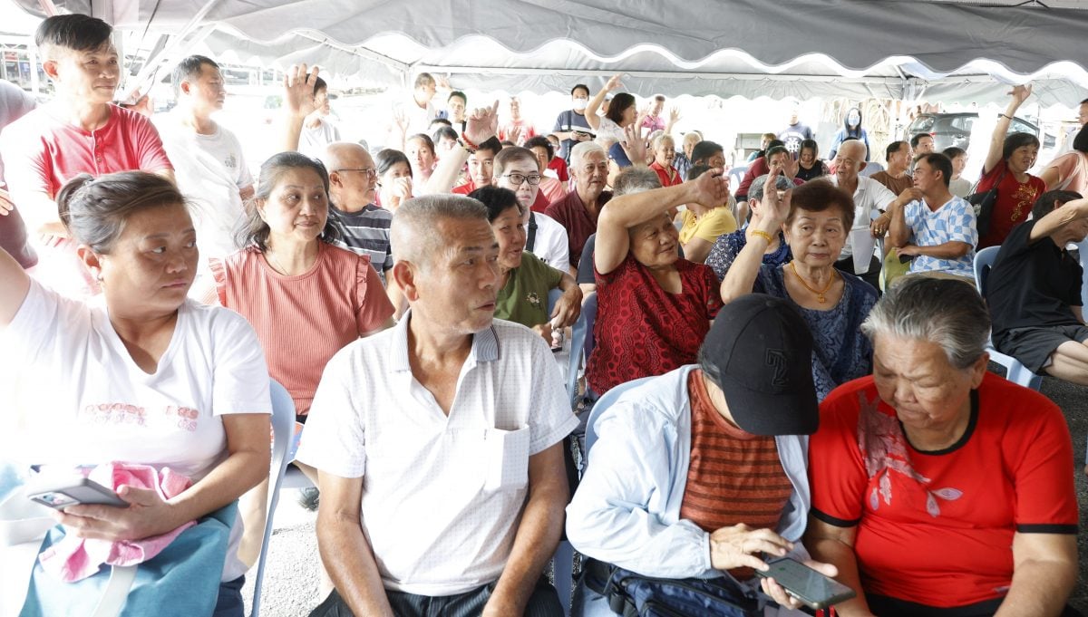 封面主文-大都会/3000万令吉巴刹重建计划遇阻滞 部分小贩不领情 或会启动小贩们秘密投票决定重建计划命运/11图(选下)