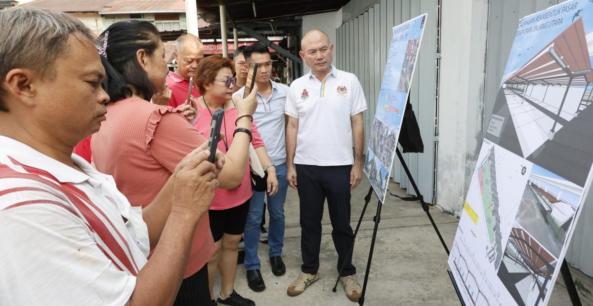 封面主文-大都会/3000万令吉巴刹重建计划遇阻滞 部分小贩不领情 或会启动小贩们秘密投票决定重建计划命运/11图(选下)