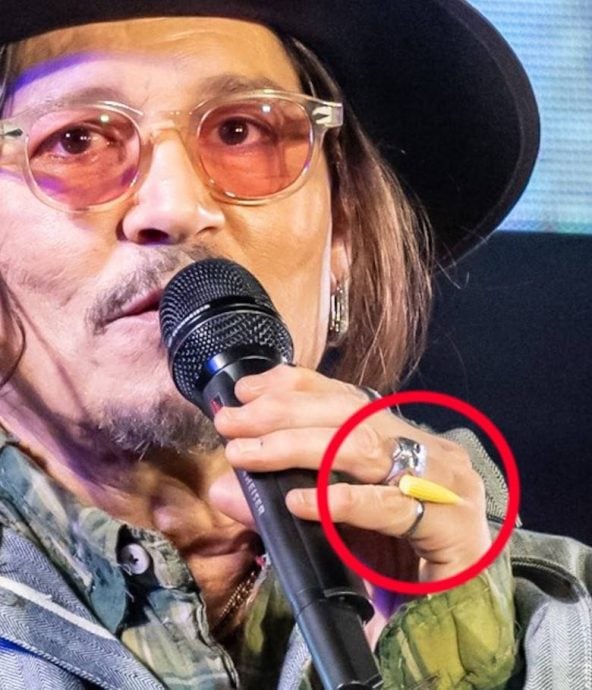 尊尼特普东京动漫展连2天迟到5小时 粉丝砸大钱受罪怒骂:别来了