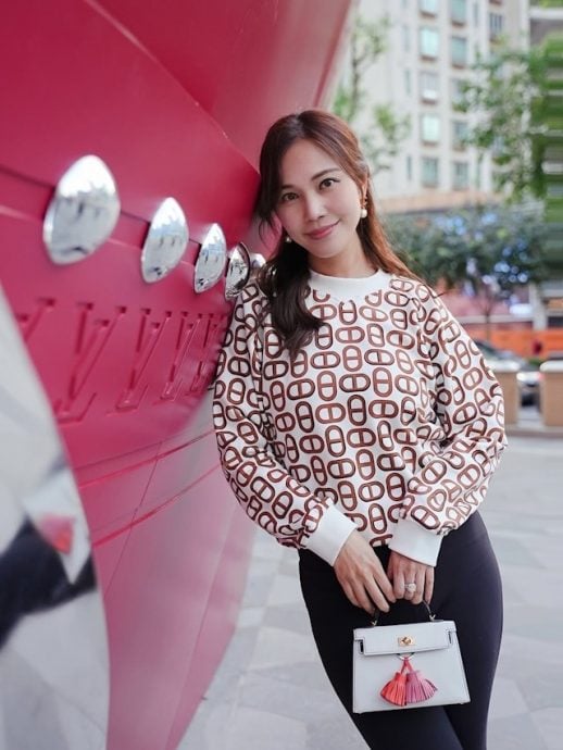 岑洁仪大马富商老公遇严重车祸 特斯拉前轮险被撞飞