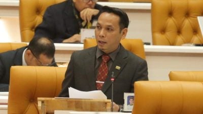 阿兹兰：积极扩展人工智能应用 提高服务与生产力