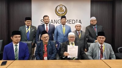 州议会｜临时动议被驳回  拉兹曼不满