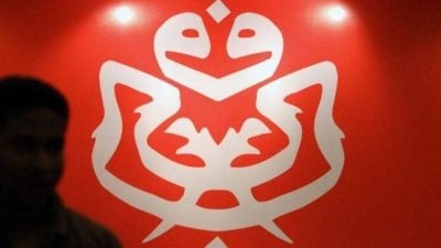 朱卡乃：对选举失败负责 促阿末扎希邦莫达退位