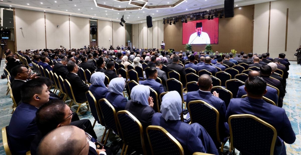 已签发 柔︰嘉福尼︰政策与人民桥樑，县市议员须更专业