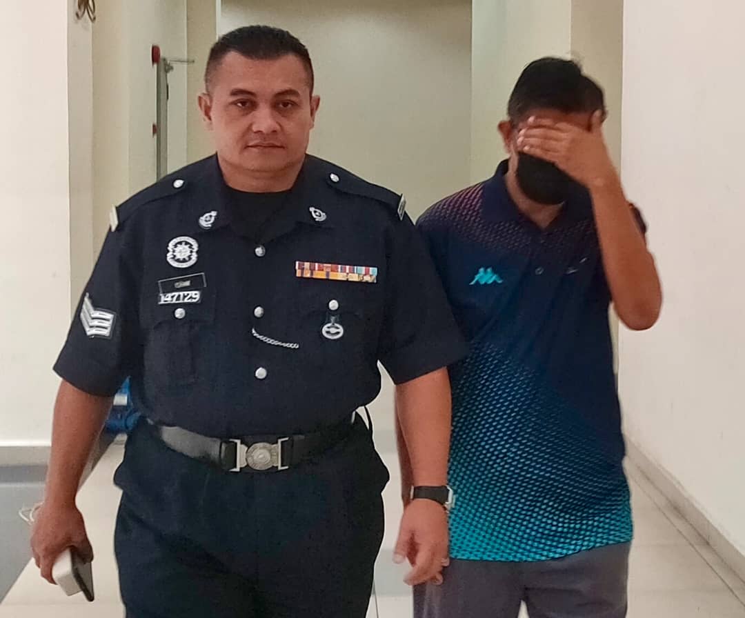 已签发 柔:涉嫌性侵男学生 教师不认罪1万保外