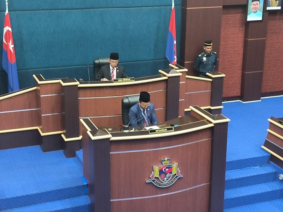 已签发 柔：版二头条：古来市议会税收超额达标