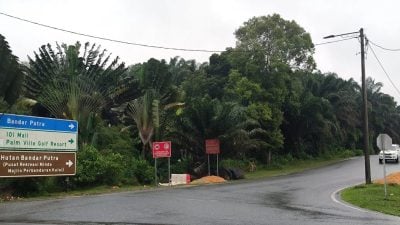 太子城往机场捷径风波再起 罗里撞坏限高杆连夜被拆