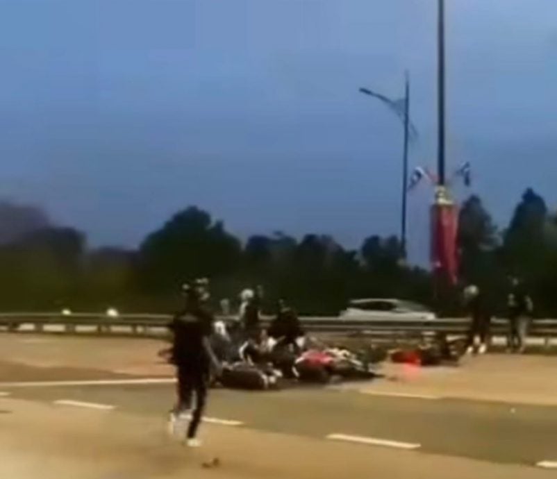 已签发 （先供网）柔：飙摩托党追求速度再次上演悲剧 