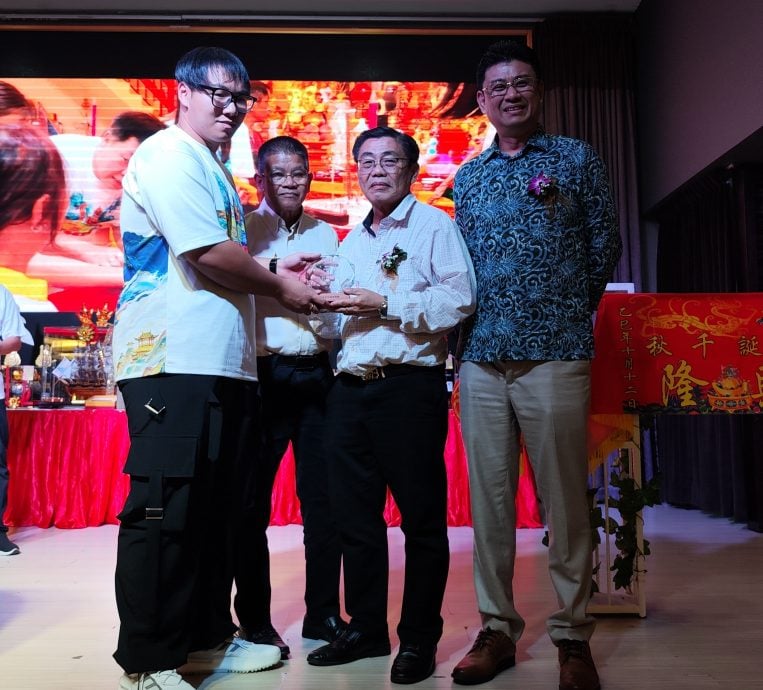 **已签发**柔:以本身是天主教徒为例 曾笳恩:各族应尊重彼此宗教信仰