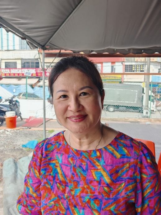 **已签发**柔：封面：碧如路熟食中心翻修完工  小贩今搬回本周六开摊