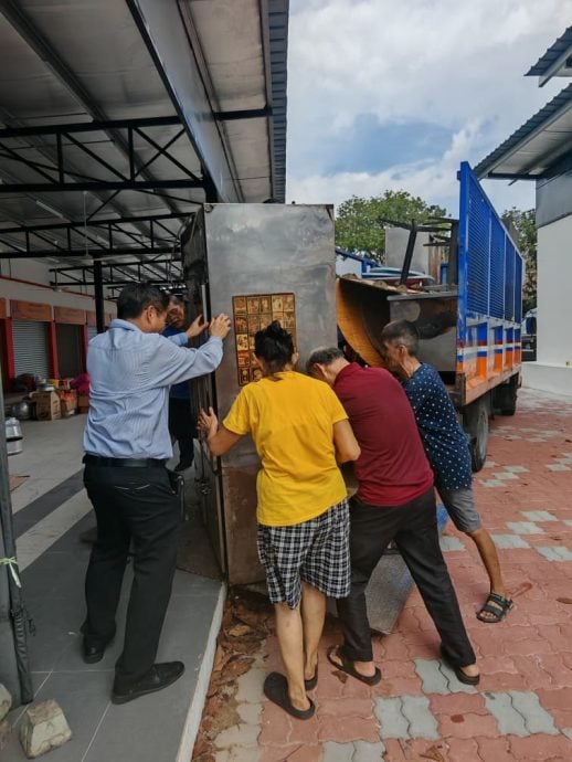 **已签发**柔：封面：碧如路熟食中心翻修完工  小贩今搬回本周六开摊