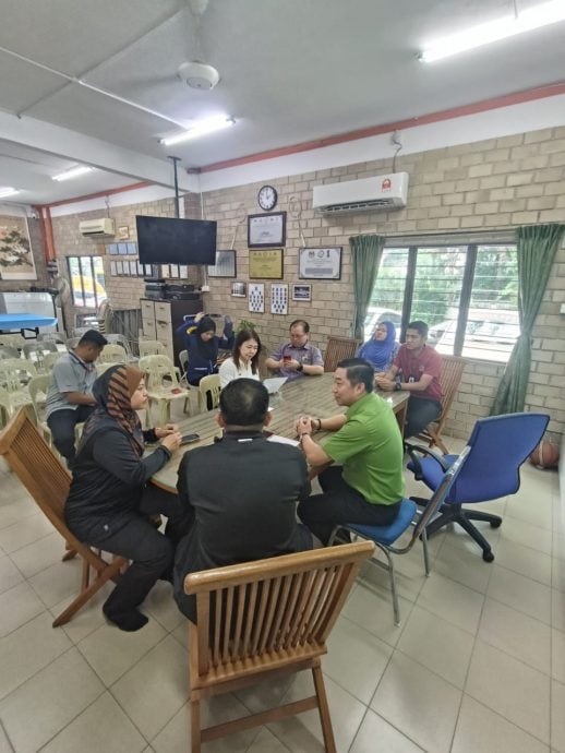 **已签发**柔：封面：碧如路熟食中心翻修完工  小贩今搬回本周六开摊