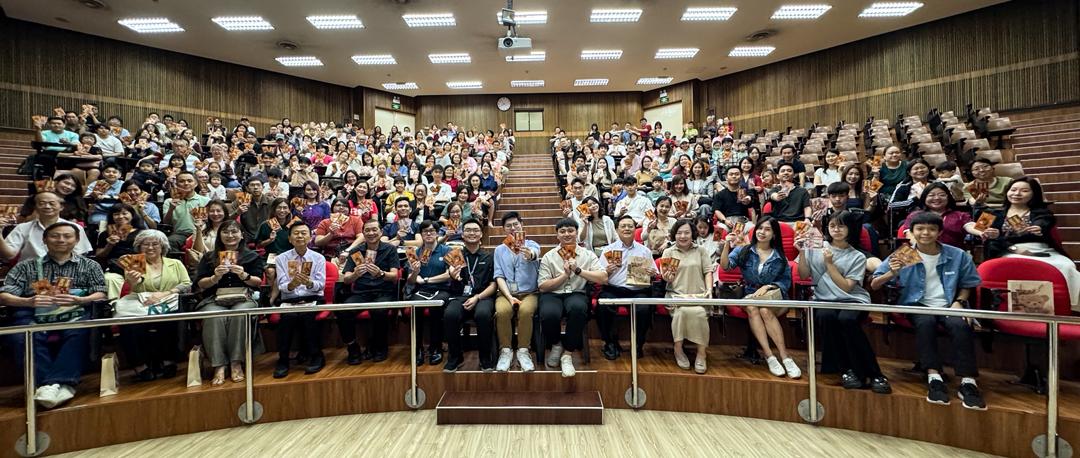 **已签发**柔：新山宽柔中学夜间部“2025年结业礼”圆满落幕