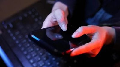 涉欺诈或当钱骡 268人被警扣留助查