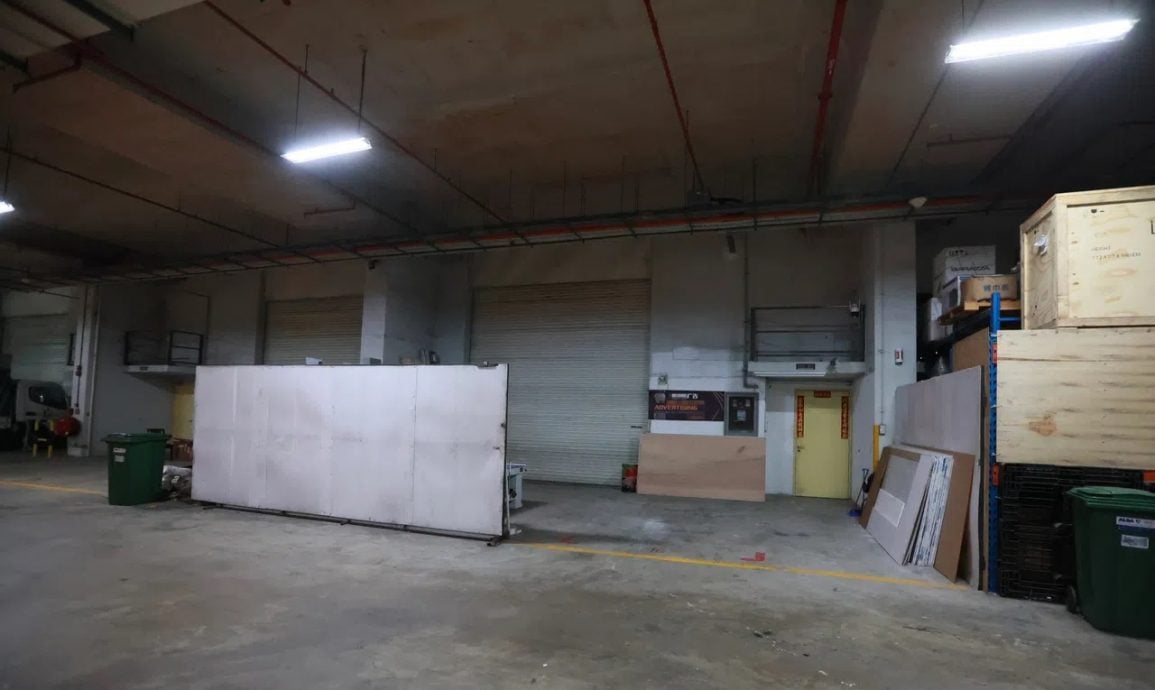 *已签发*柔：狮城二三事：伙同男室友囚人讨赌债  台湾女监10个月