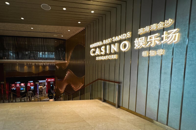 *已签发*柔:狮城二三事:挪用公款当赌本 经理输光逾23万监14个月