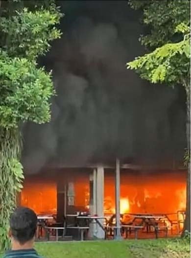 *已签发*柔:狮城二三事:楼下失火受困住家 女佣‘扔鞋”救轮椅老夫妇脱险