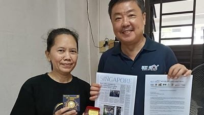 楼下失火受困住家 女佣‘扔鞋”救轮椅老夫妇脱险