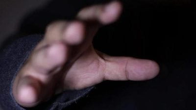 涉狮城机场非礼6岁童  46岁美籍男被控