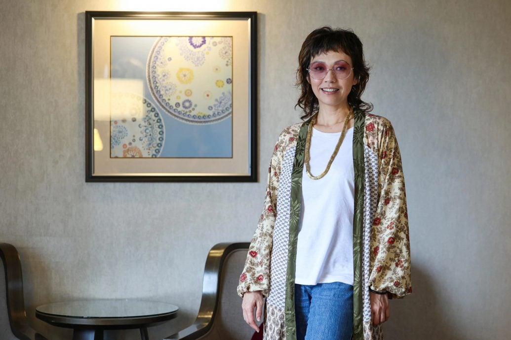 *已签发*柔:狮城二三事:陈洁仪拍摄资讯旅游节目 妆发自己来压力大