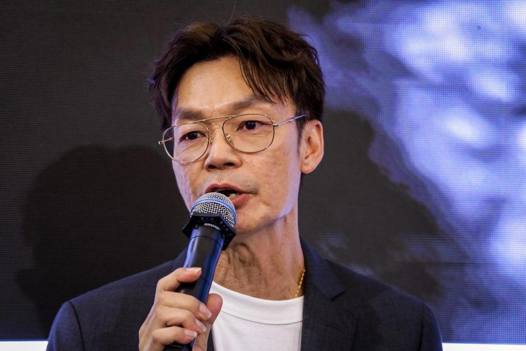 *已签发*柔:狮城二三事:陈洁仪拍摄资讯旅游节目 妆发自己来压力大