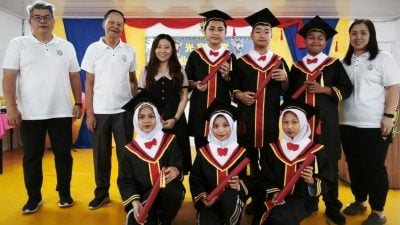 迁校前最后两届毕业礼  威北光育华小6学生毕业