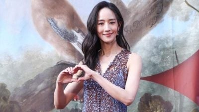 张钧甯认没收到邱泽喜帖 拒绝牵手柯汶利走红毯