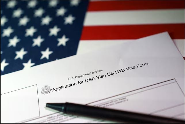 征高额H-1B签证费 美20州起诉特朗普政府