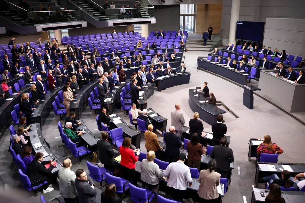 德国议会下院通过新兵役制度法案 扩大军队规模