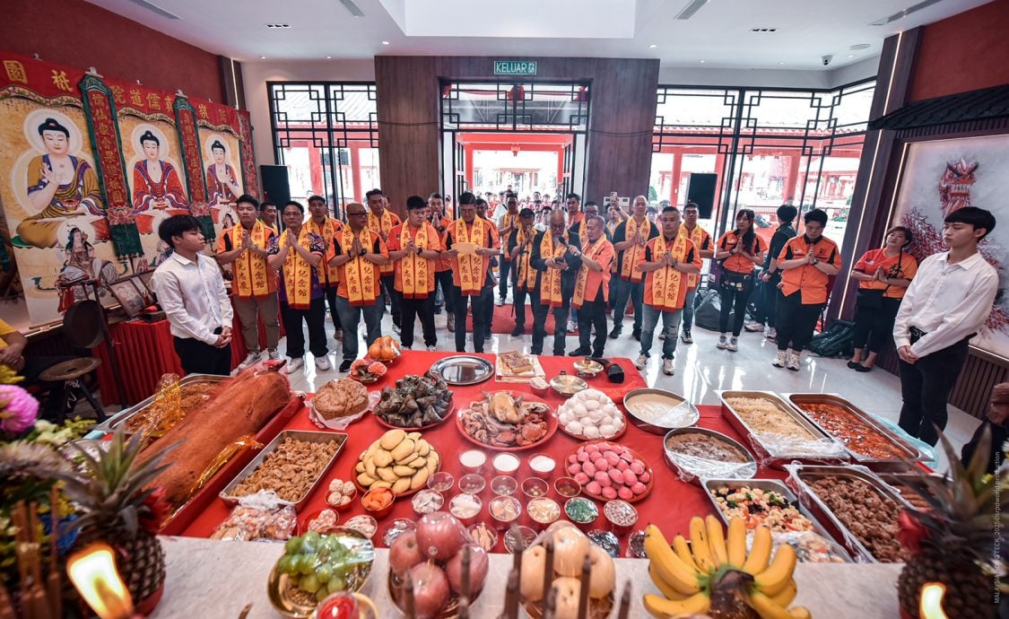 必下//大都会-马来西亚龙狮文化馆(忠义祠)举行入祠堂大典