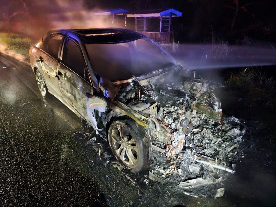 怡火烧货车 太平豪车着火 无人命伤亡