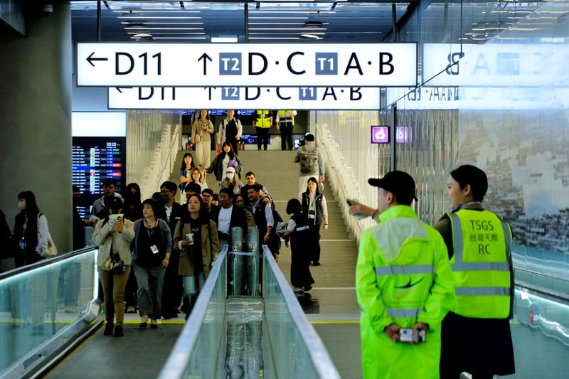 拼盘 台湾桃园机场第三航厦今始试行