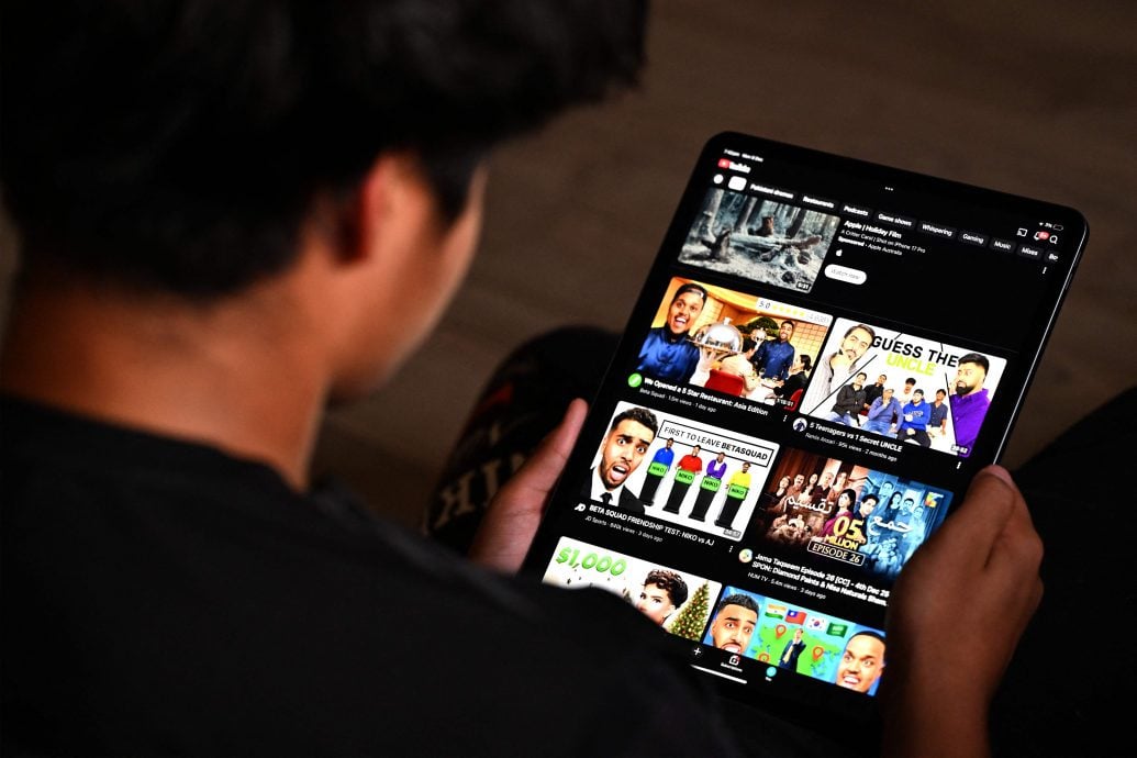 拼盘 社媒影响儿童专注力 研究指可能促使ADHD病例增加