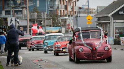 老爷车圣诞巡游