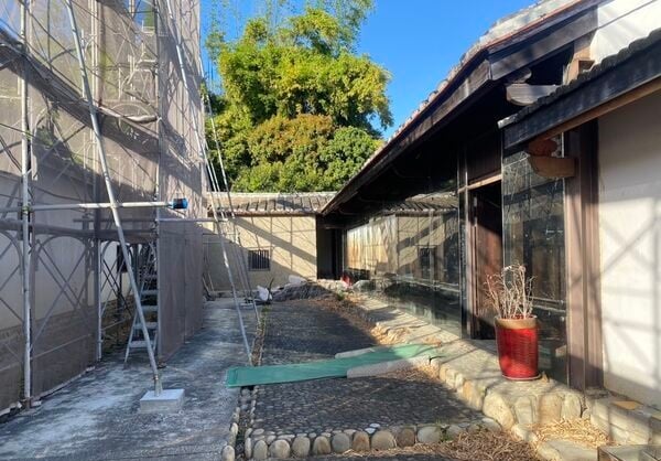 整修台中百年古迹 工人搬砖头突倒地身亡