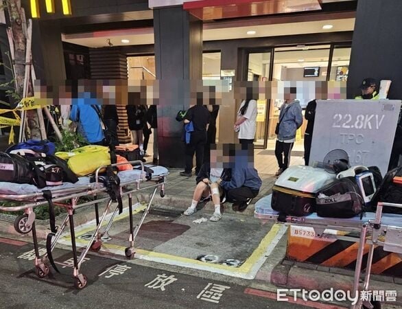 新北板桥餐厅凌晨突气爆! 整层炸烂4女1男送医