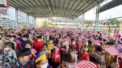 被淡忘的宏愿学校：团结的真谛（中篇）| 华巫淡校共处互助共融      3校长融洽如“姐弟”