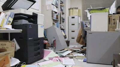 日本青森外海深夜强震　居民逃难“挤爆超商” 疯抢饭团面包